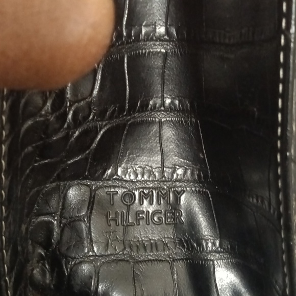 Tommy Hilfiger Black Purse with change purse set. - Picture 5 of 15